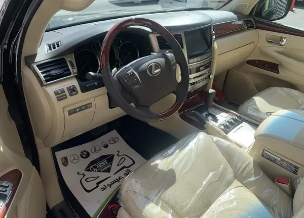 لکسوس LX 570 فول - 2013