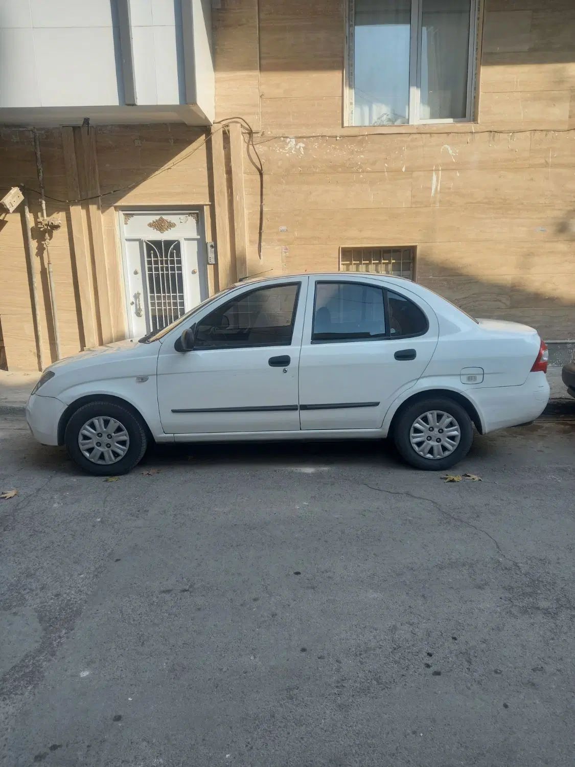 تیبا صندوق دار SX - 1395