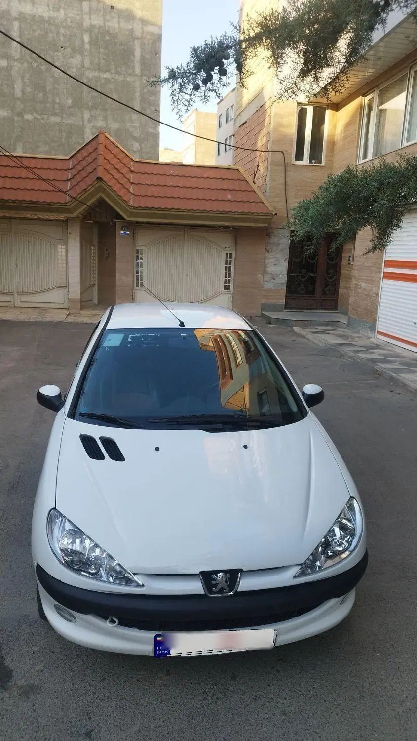 پژو ۲۰۶ صندوق دار v8 - 1396