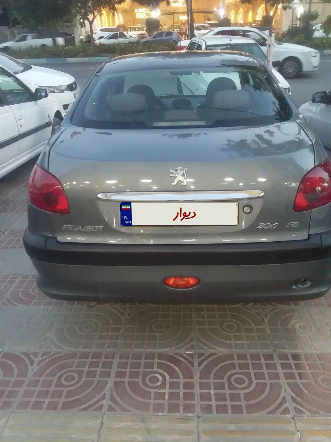 پژو ۲۰۶ صندوق دار v8 - 1393