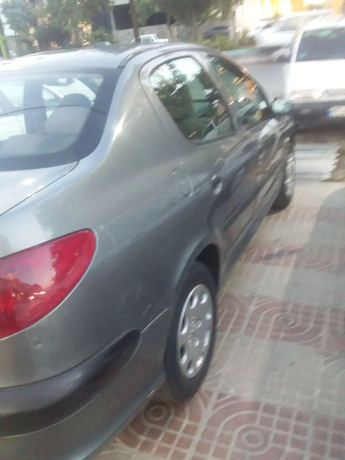 پژو ۲۰۶ صندوق دار v8 - 1393