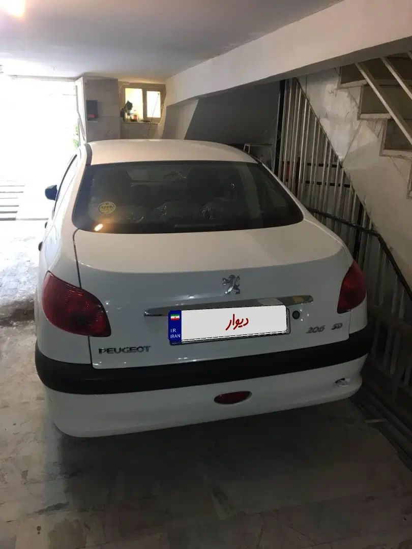 پژو ۲۰۶ صندوق دار v8 - 1397