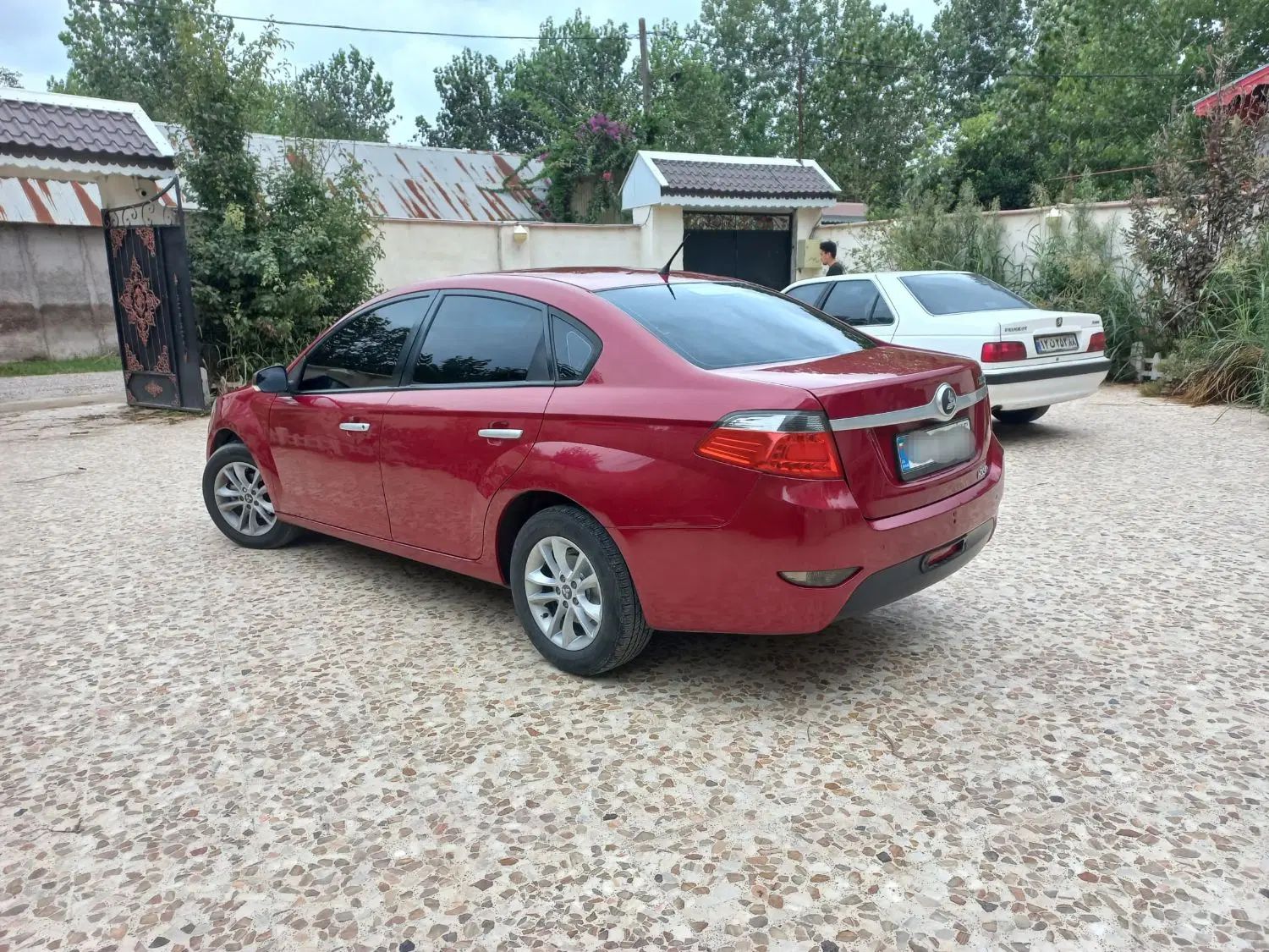 برلیانس H330 دنده‌ای 1500 - 1396