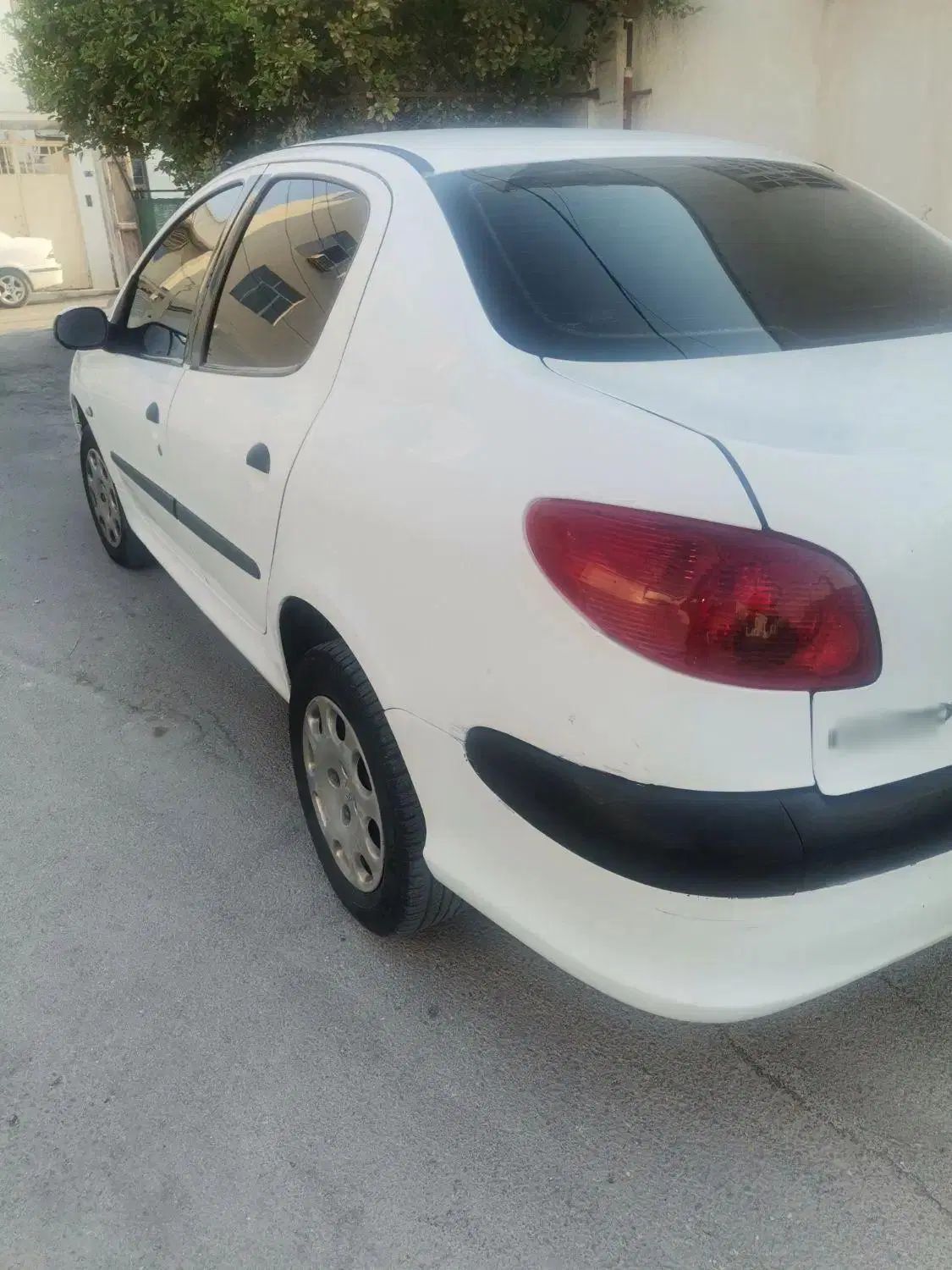 پژو ۲۰۶ صندوق دار v8 - 1390