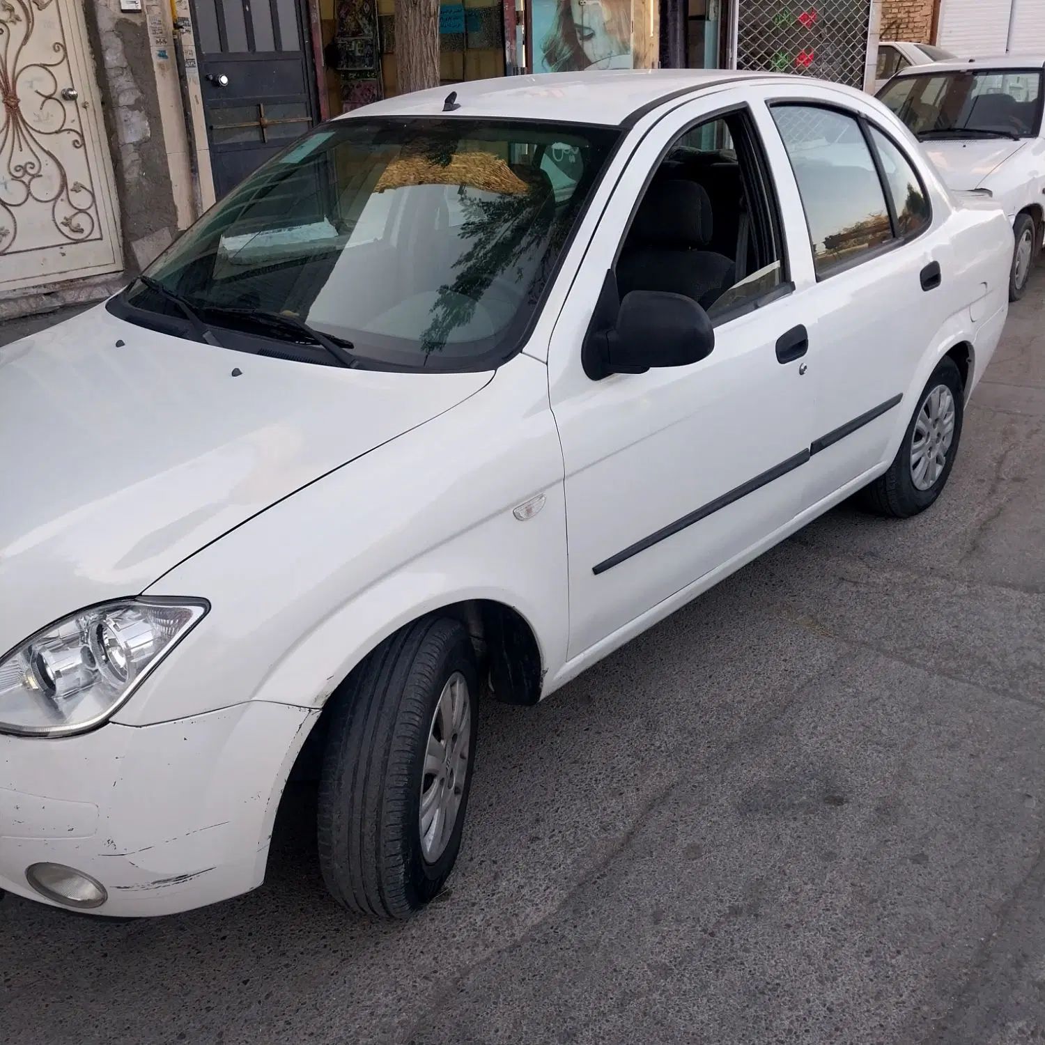 تیبا صندوق دار SX - 1400