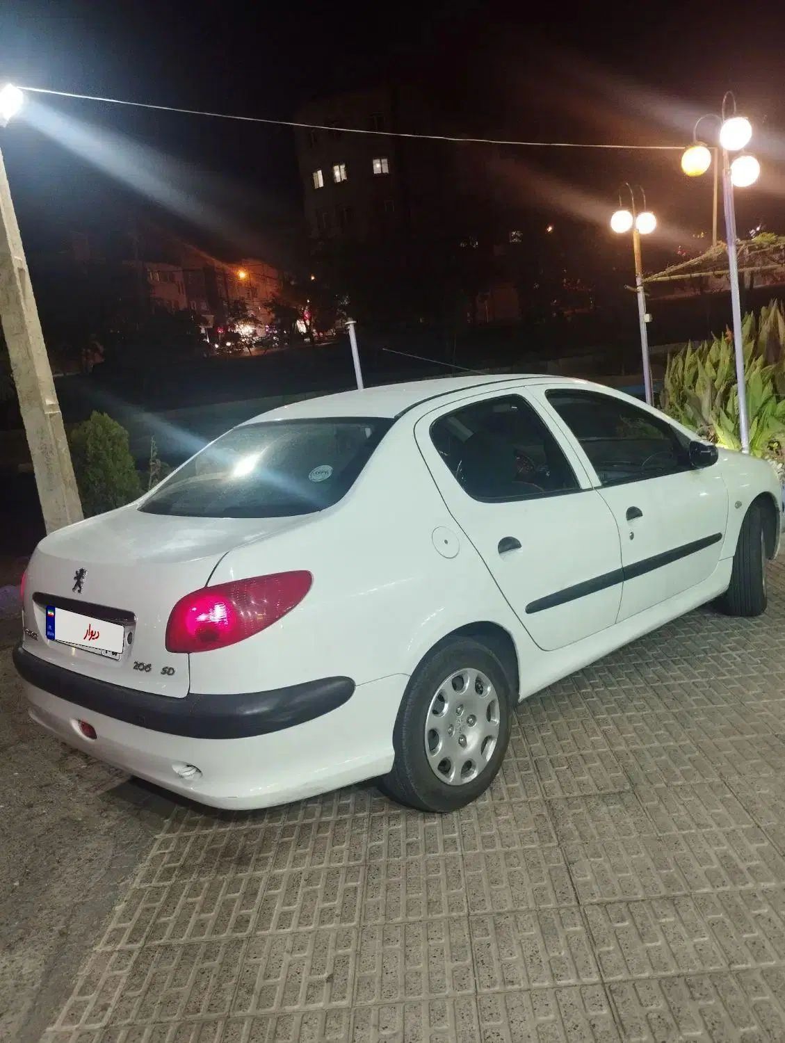 پژو ۲۰۶ صندوق دار v8 - 1395