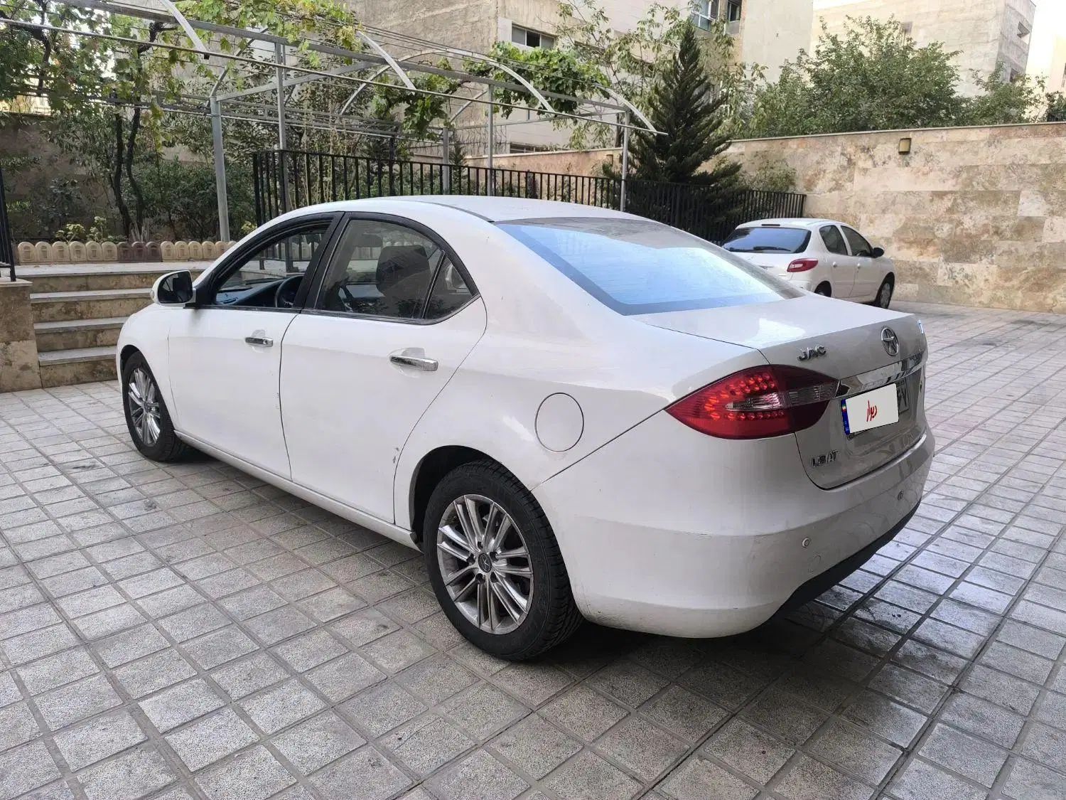 جک J5 اتوماتیک - 1393
