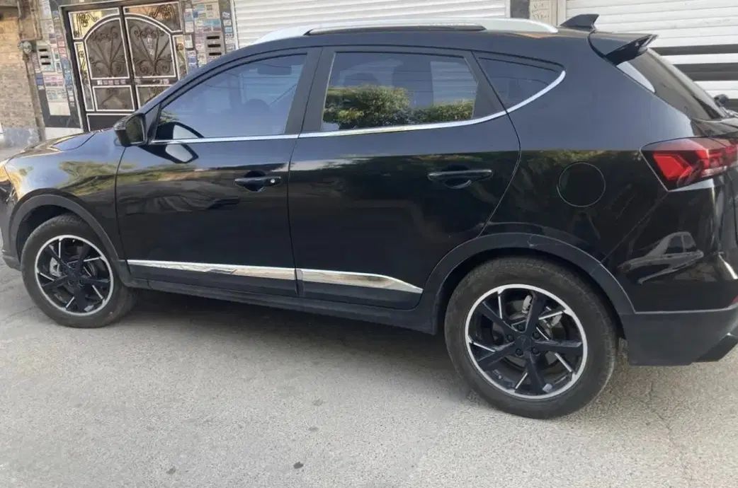کی ام سی X5 ۱.۵ لیتر توربو - 2023