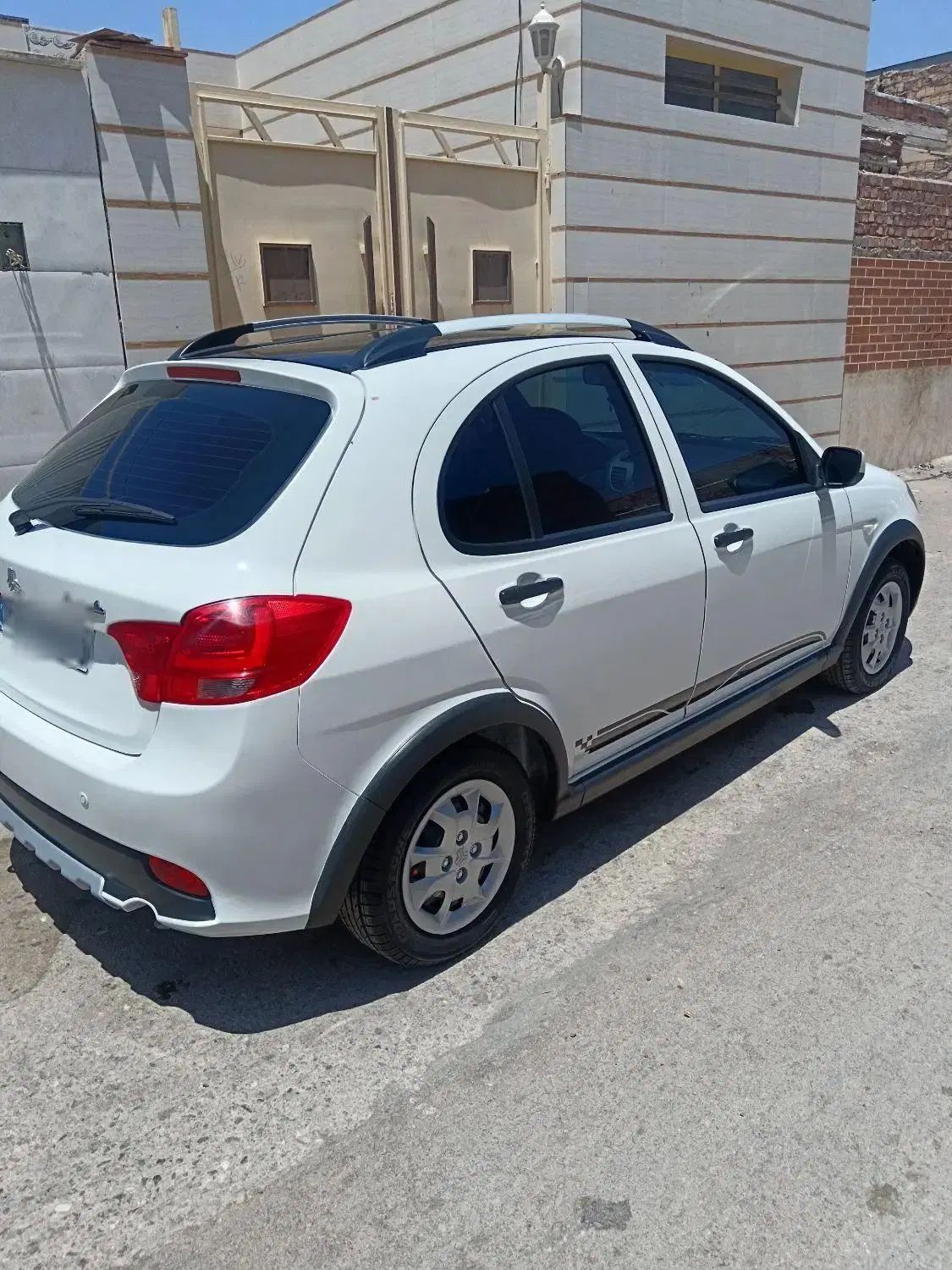 کوییک R دنده‌ای - 1402