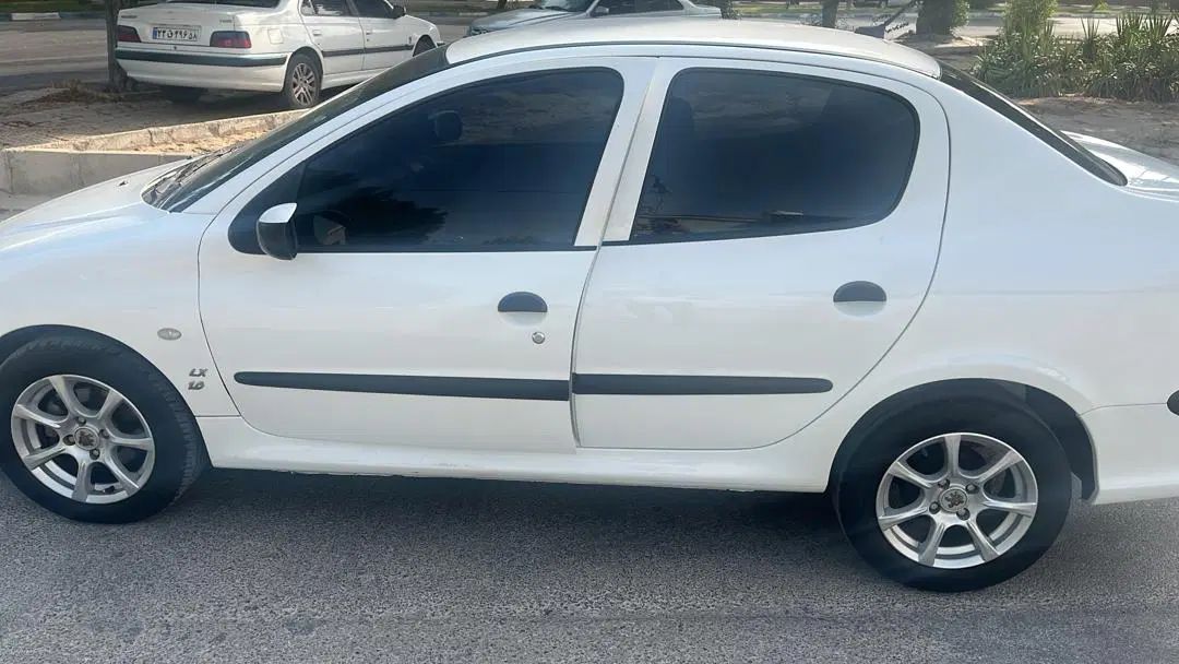 پژو ۲۰۶ صندوق دار v8 - 1399