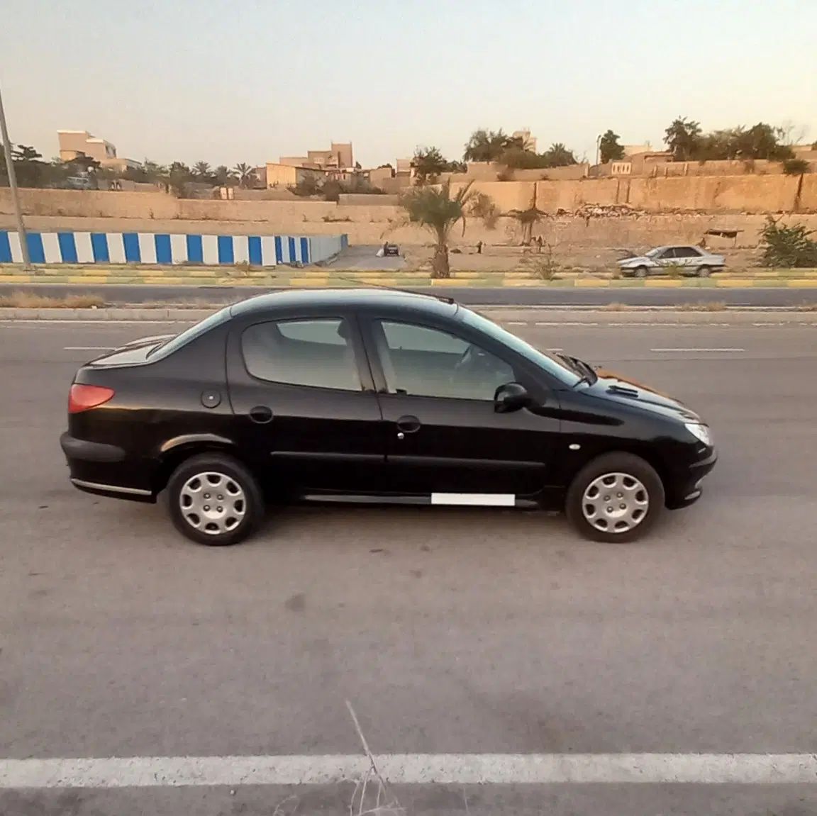 پژو ۲۰۶ صندوق دار v8 - 1396