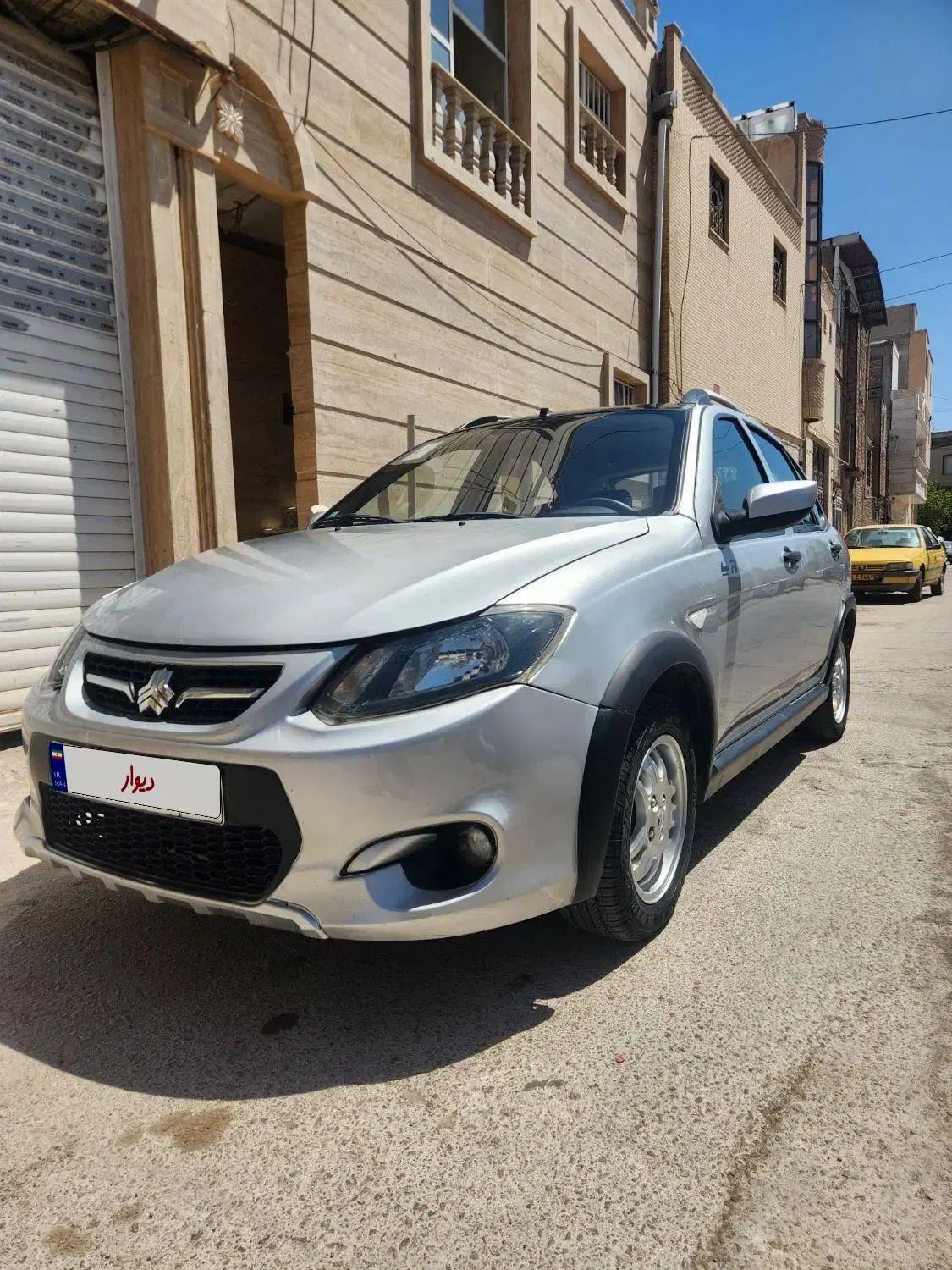 خودرو کوییک، R آگهی ann_20191806