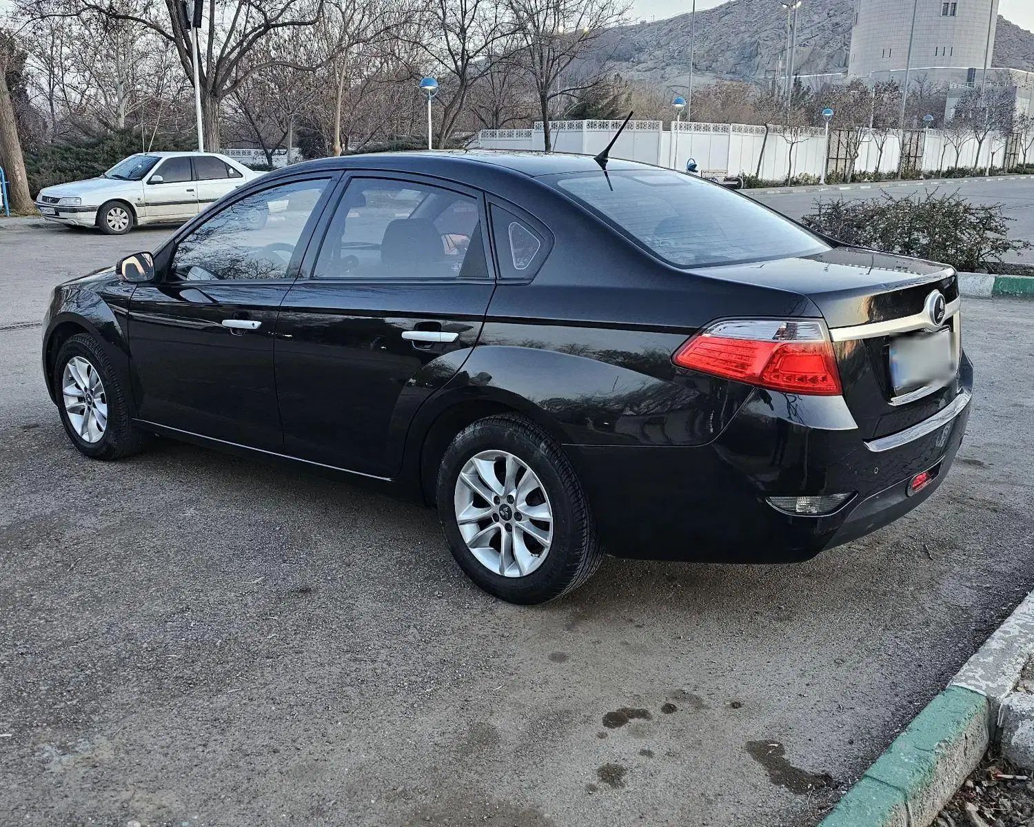 برلیانس H330 دنده‌ای 1500 - 1396