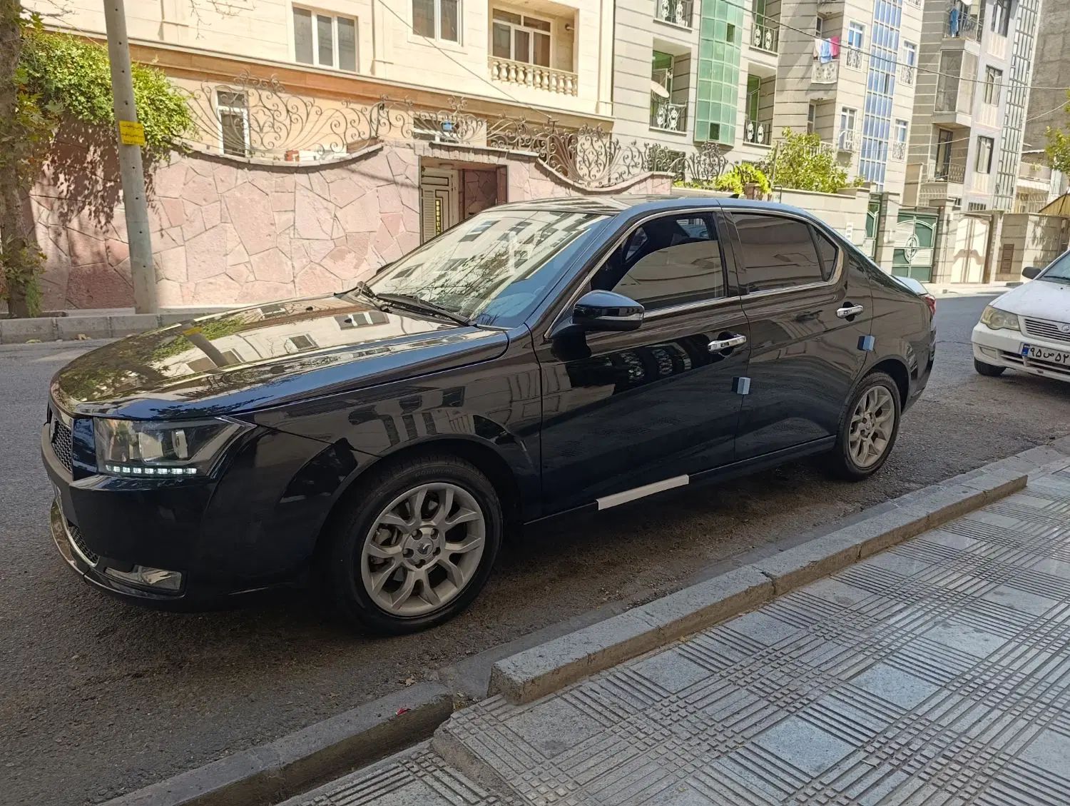 دنا پلاس توربو 6 دنده - 1403