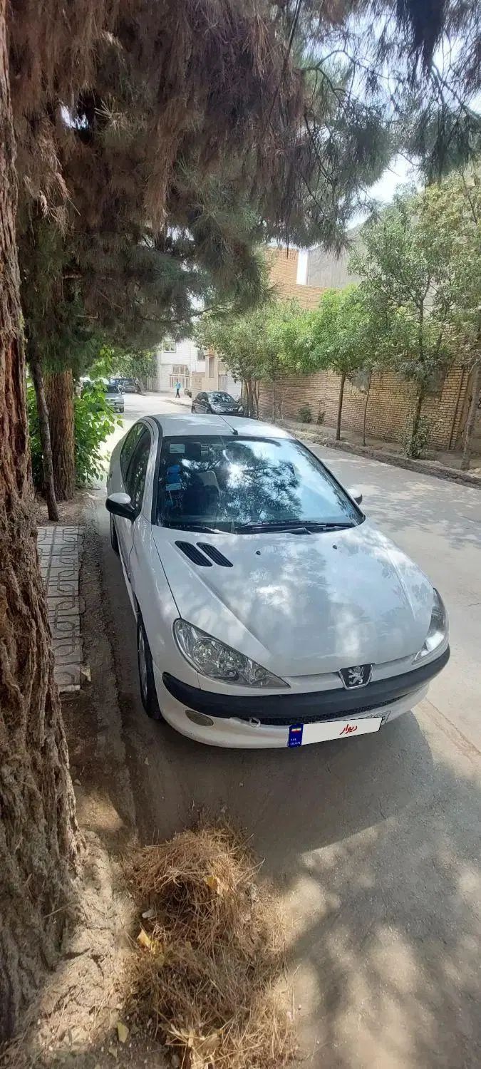 پژو ۲۰۶ صندوق دار v20 - 1389