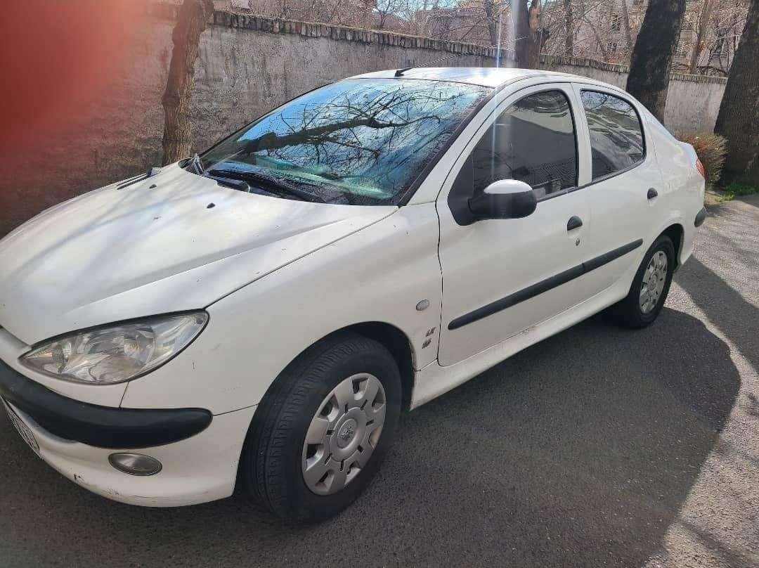 پژو ۲۰۶ صندوق دار v8 - 1393