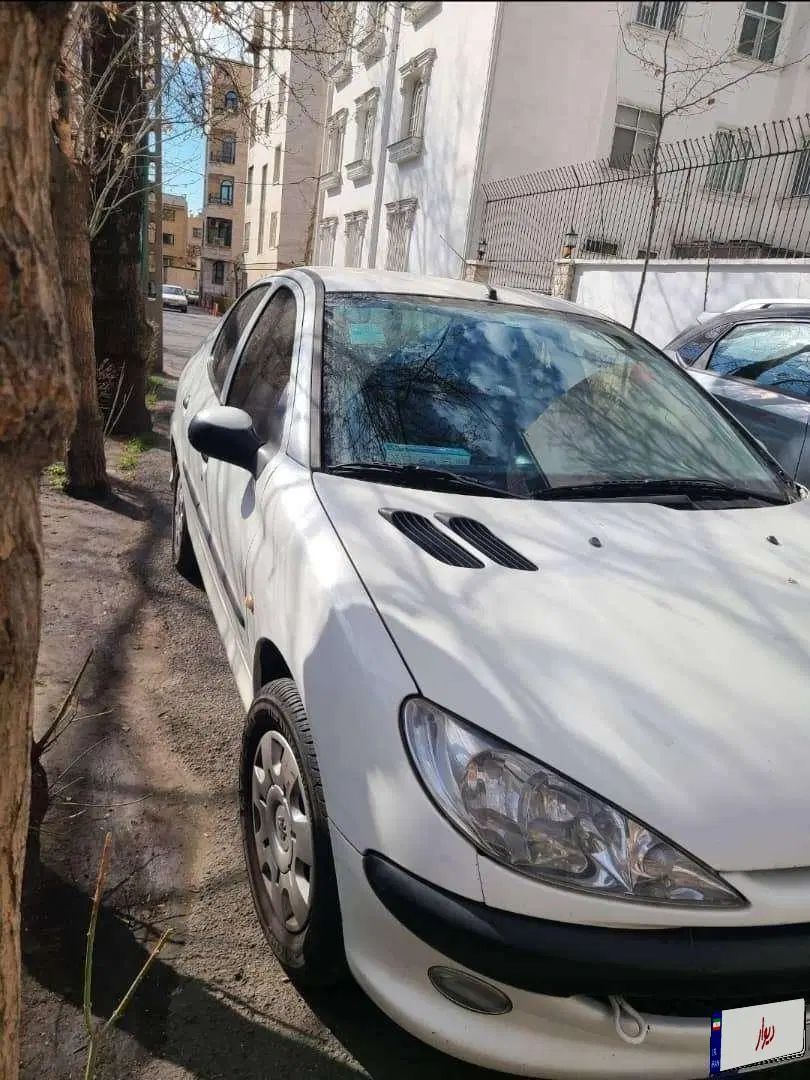 پژو ۲۰۶ صندوق دار v8 - 1393