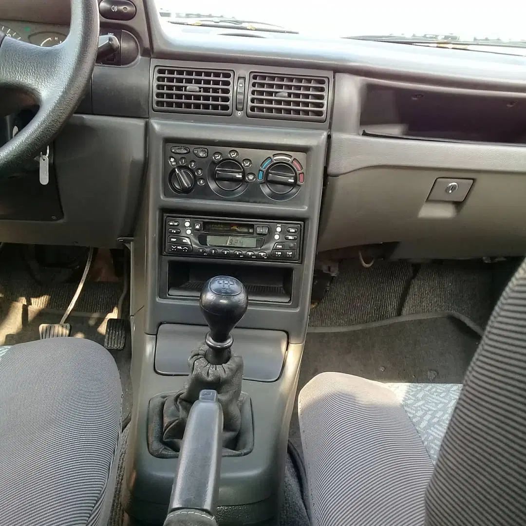 دوو سیلو سدان - 1380