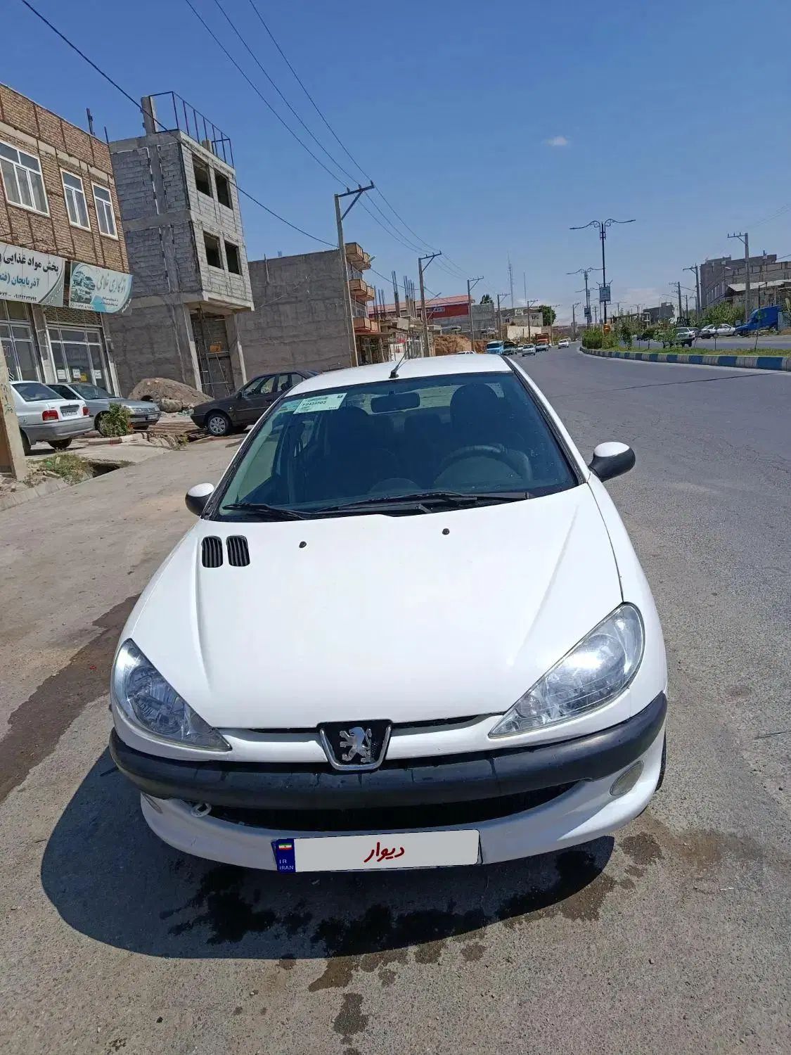 پژو ۲۰۶ صندوق دار v8 - 1396