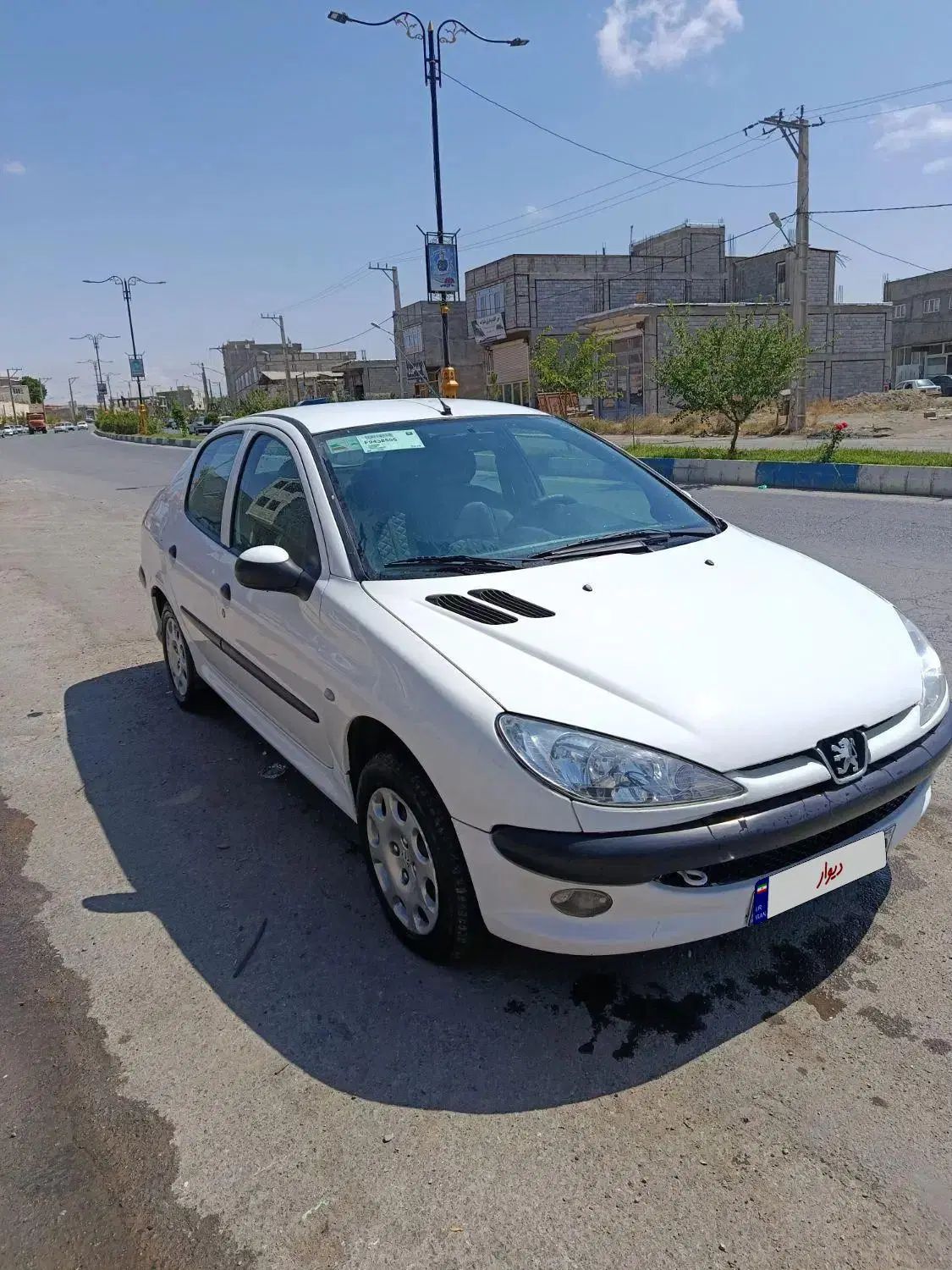 پژو ۲۰۶ صندوق دار v8 - 1396