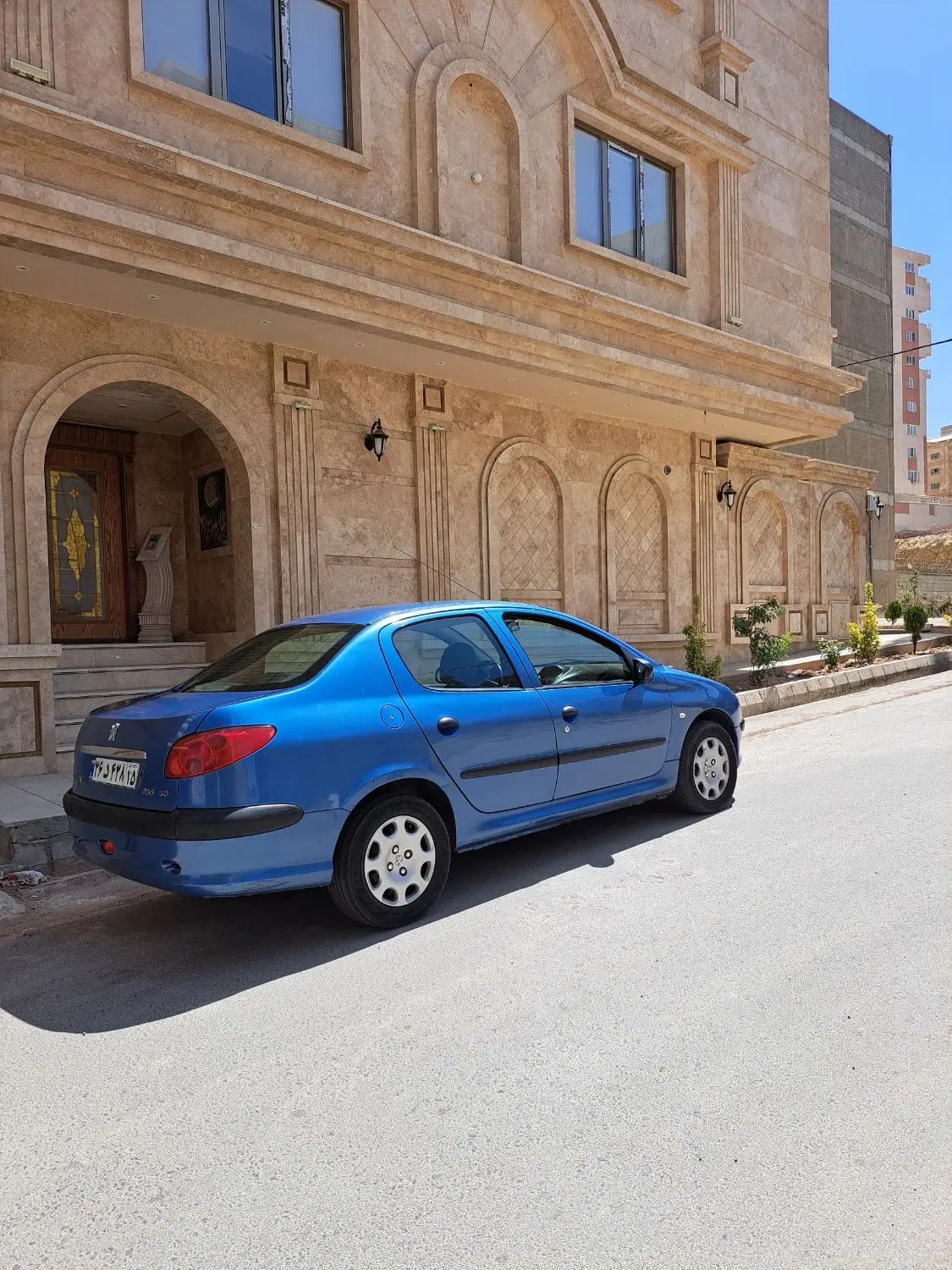 پژو ۲۰۶ صندوق دار v8 - 1394