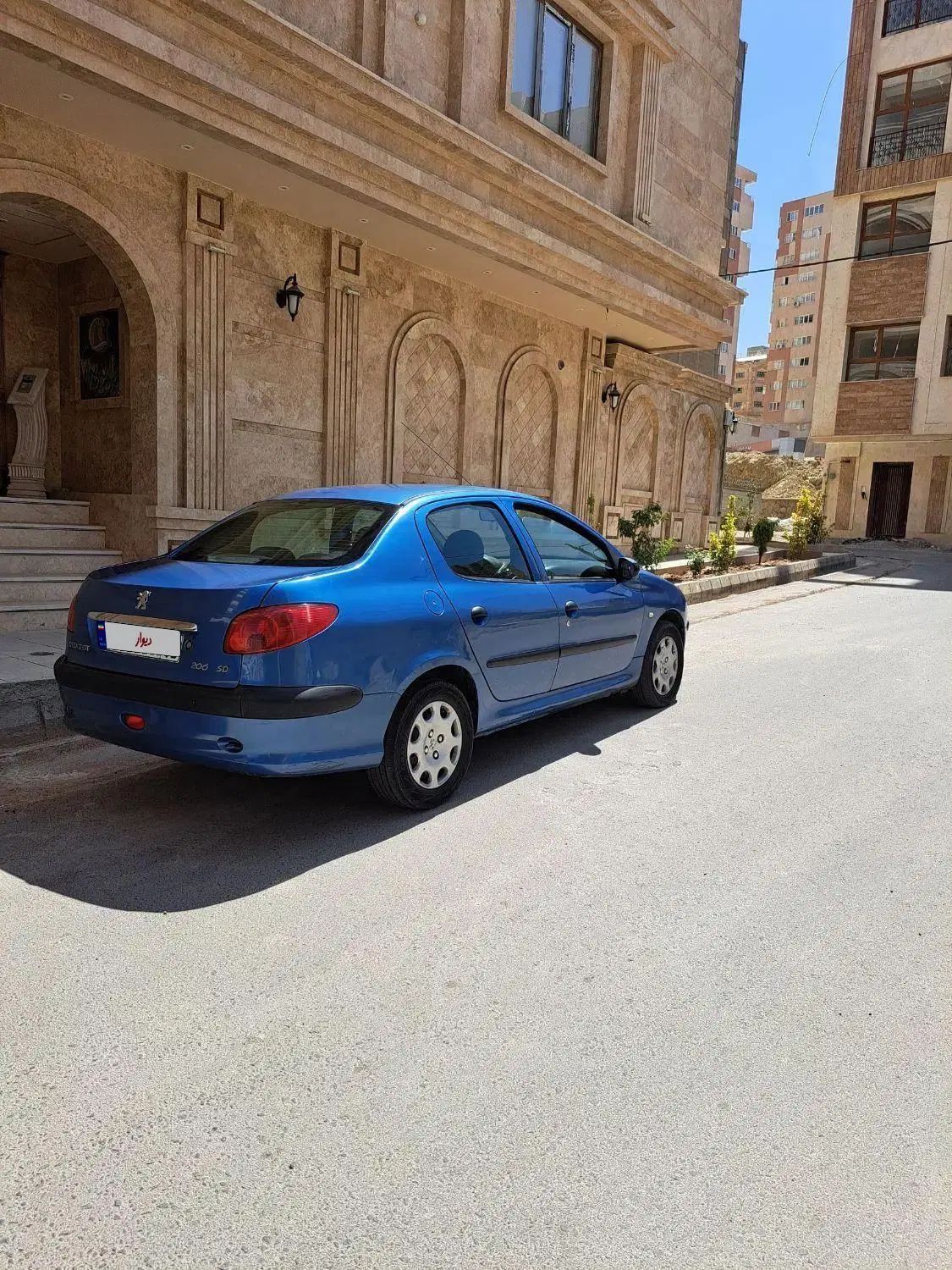 پژو ۲۰۶ صندوق دار v8 - 1394