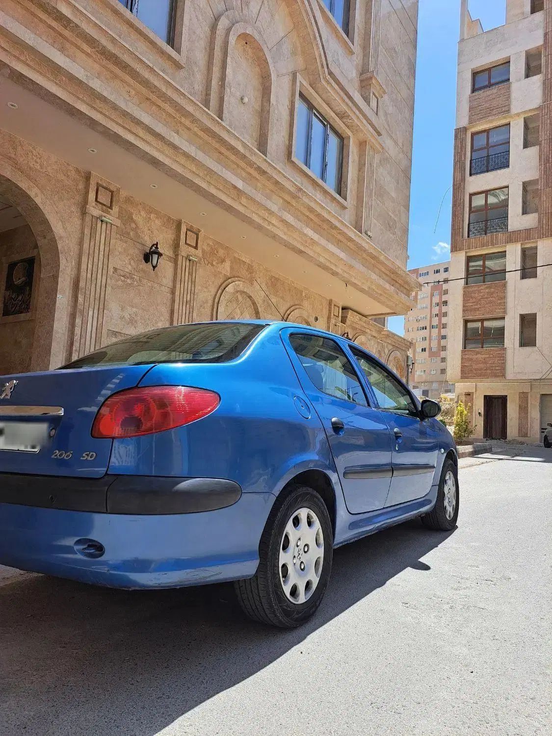 پژو ۲۰۶ صندوق دار v8 - 1394