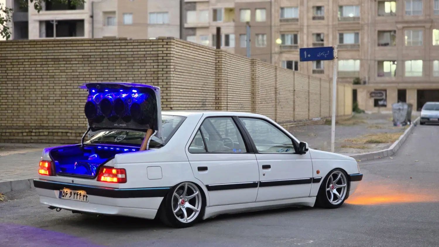 پژو 405 SLX بنزینی TU5 - 1391