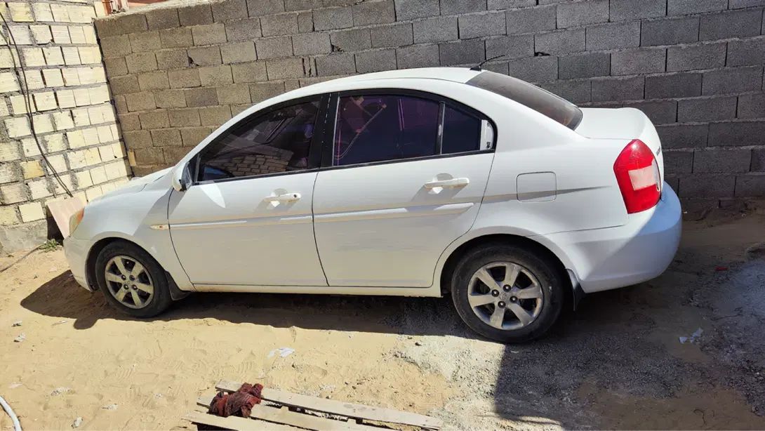 هیوندای اکسنت جی‌ال‌اس - 2009