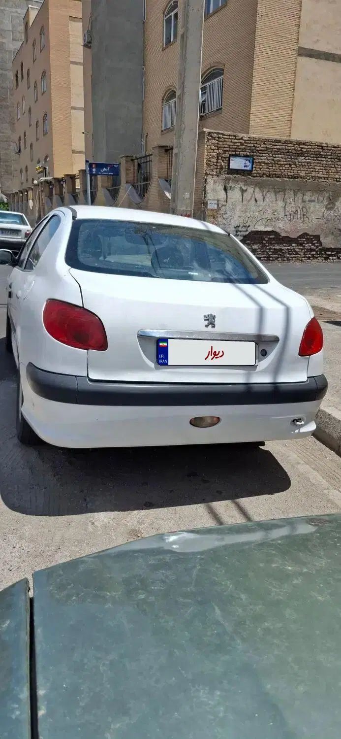 پژو ۲۰۶ صندوق دار v2 - 1390