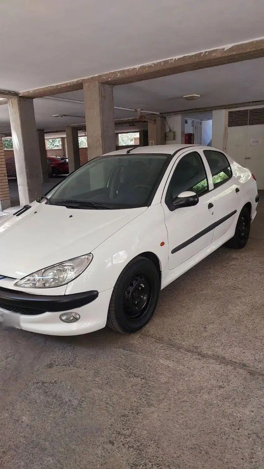 پژو ۲۰۶ صندوق دار v8 - 1390