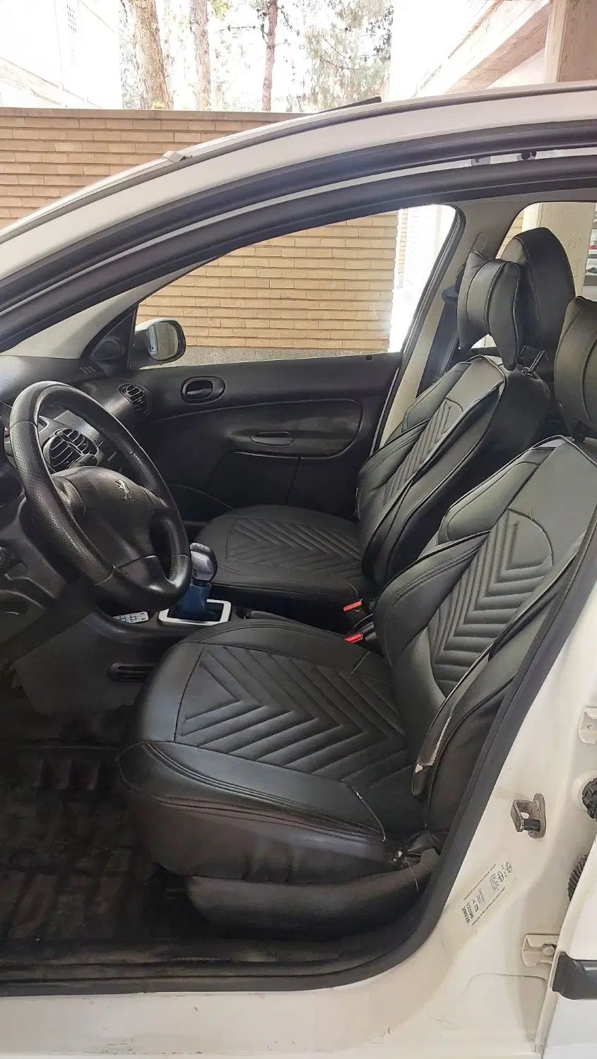 پژو ۲۰۶ صندوق دار v8 - 1390