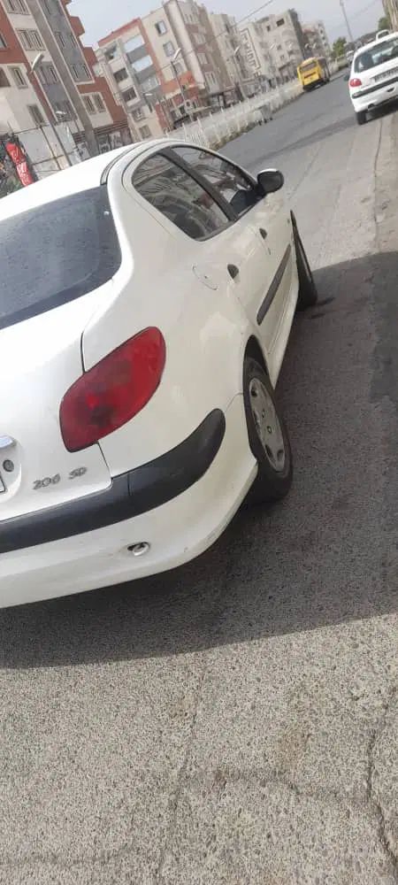پژو ۲۰۶ صندوق دار v8 - 1390