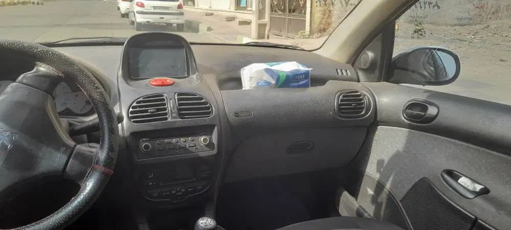 پژو ۲۰۶ صندوق دار v8 - 1390