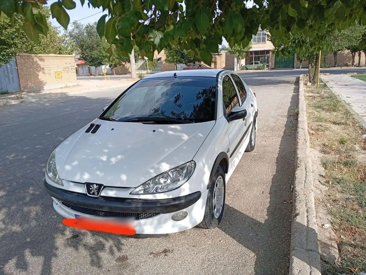 پژو ۲۰۶ صندوق دار v8 - 1394