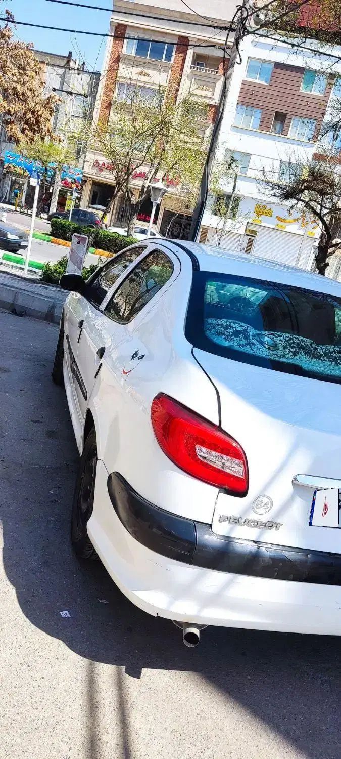 پژو ۲۰۶ صندوق دار v8 - 1392