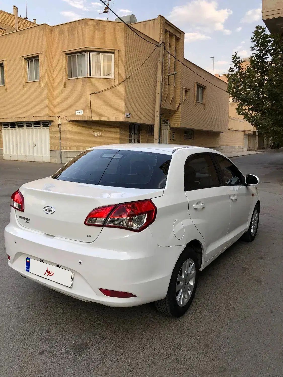ام وی ام 315 صندوقدار اسپرت دنده‌ای - 1394
