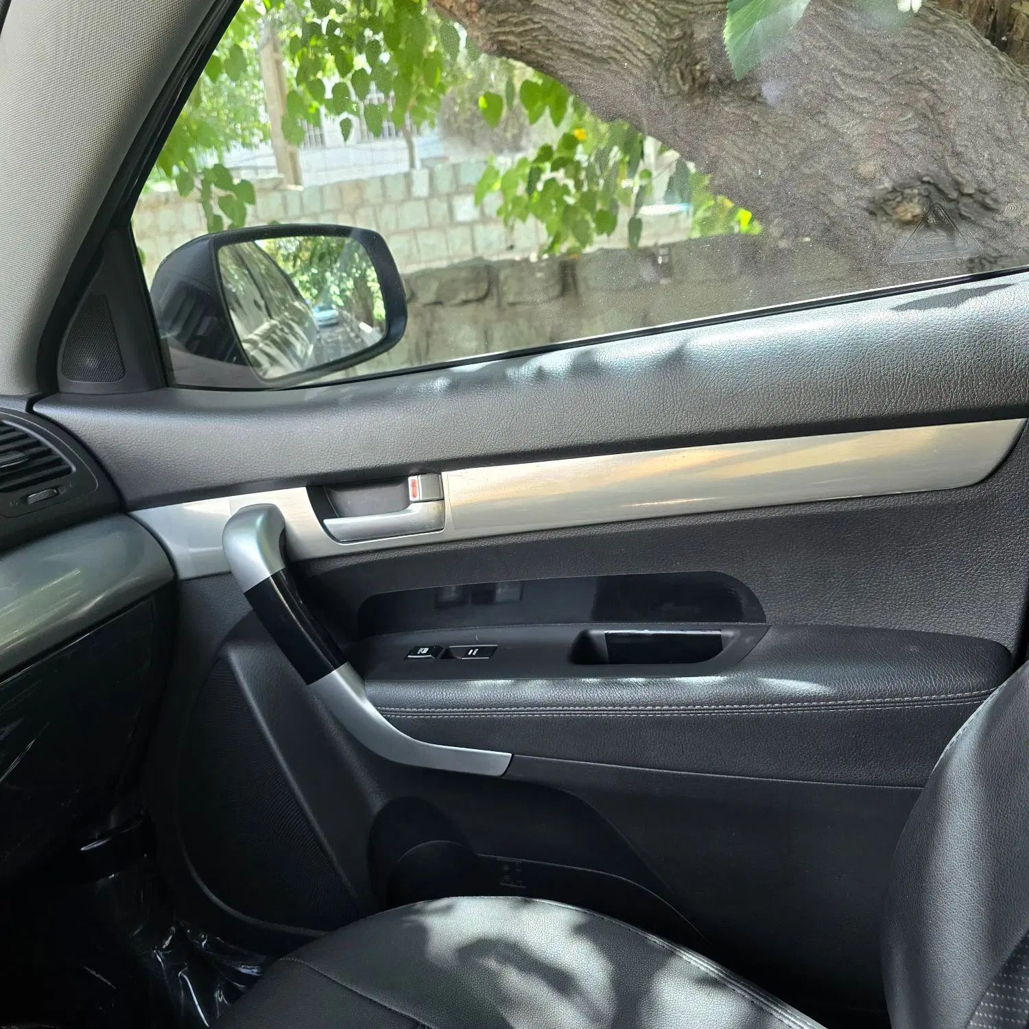 کیا سورنتو نیمه فول XM - 2011