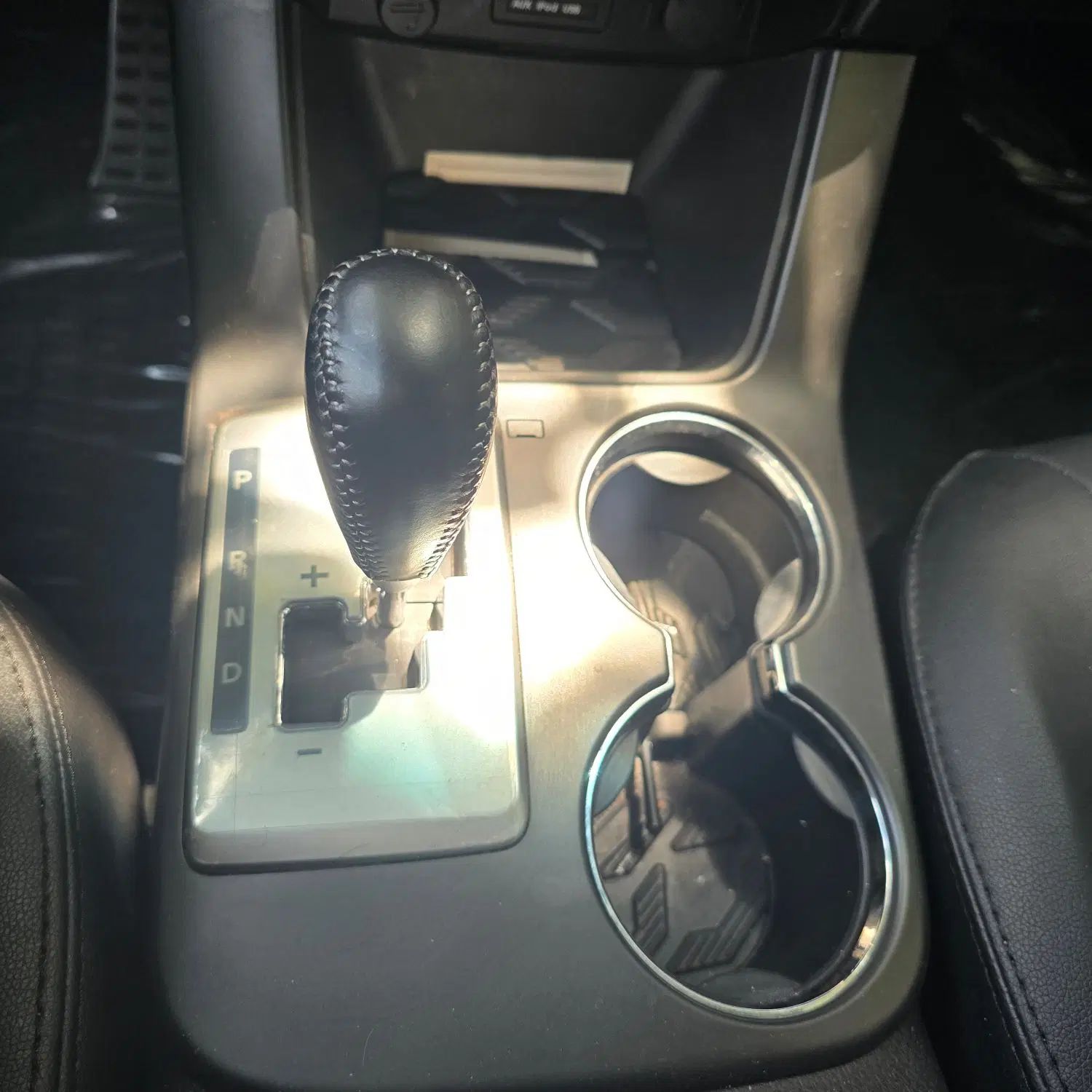 کیا سورنتو نیمه فول XM - 2011