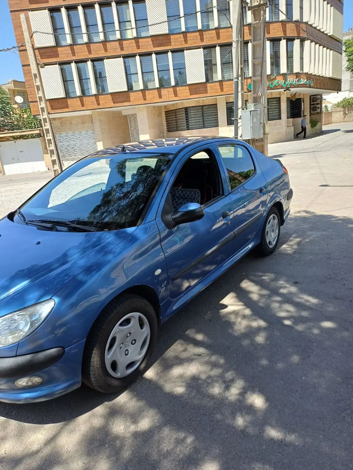 پژو ۲۰۶ صندوق دار v8 - 1395