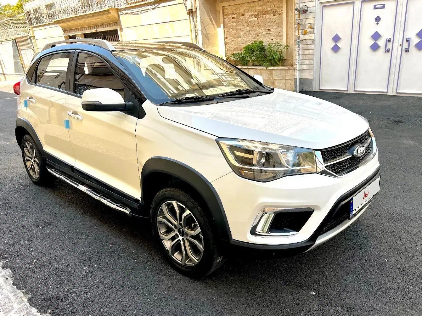 ام وی ام X22 دنده‌ای لاکچری - 1398