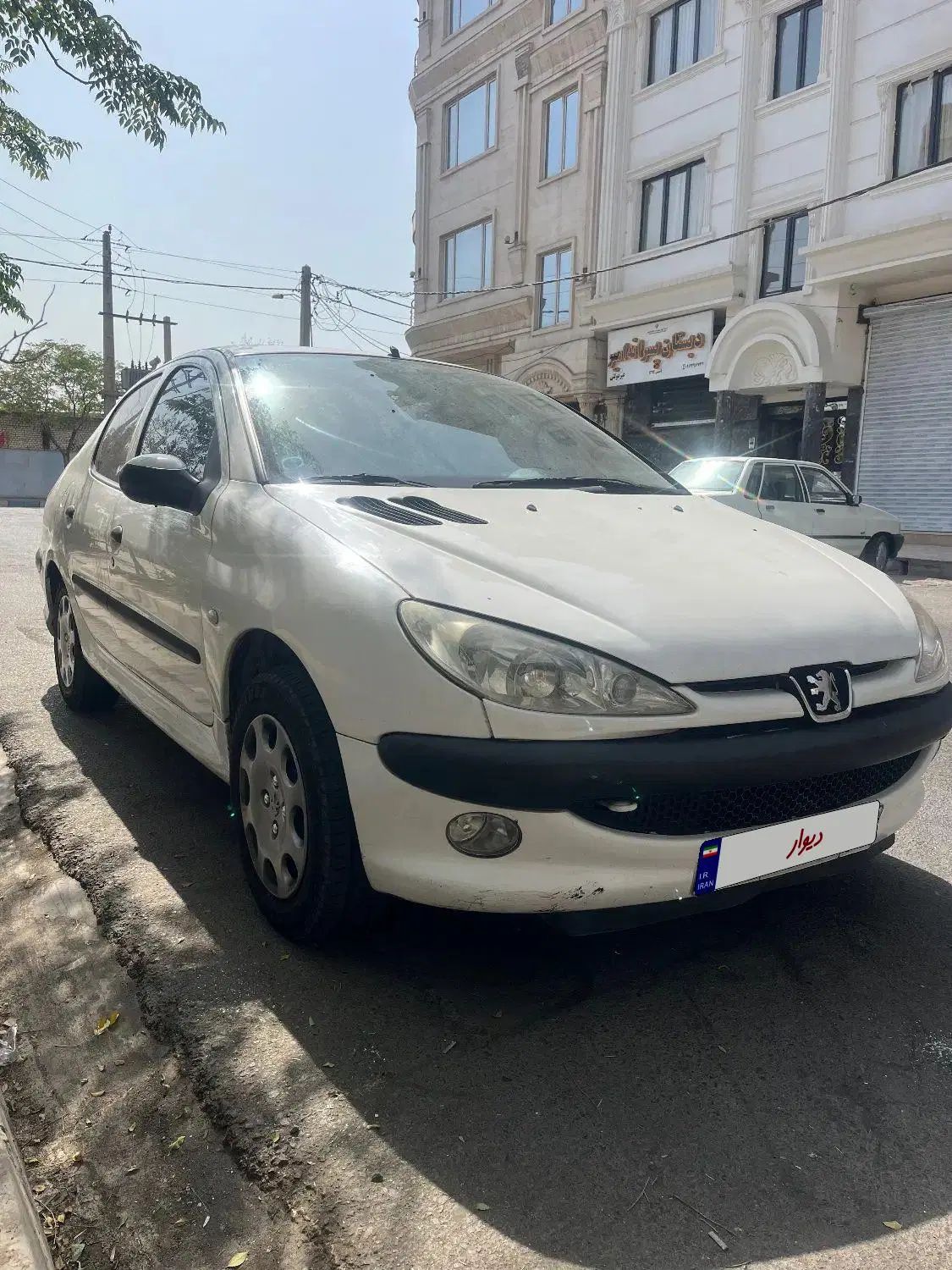 پژو ۲۰۶ صندوق دار v8 - 1395