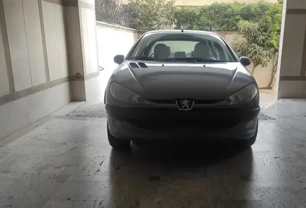 پژو ۲۰۶ صندوق دار v8 - 1395