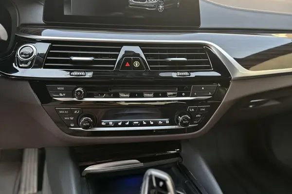 ب ام و سری 5 530i - 2018