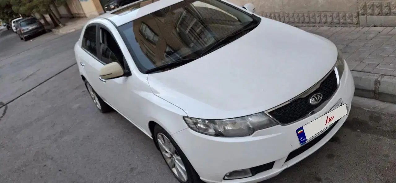 کیا سراتو 2.0 لیتر اتوماتیک GT لاین - 2011