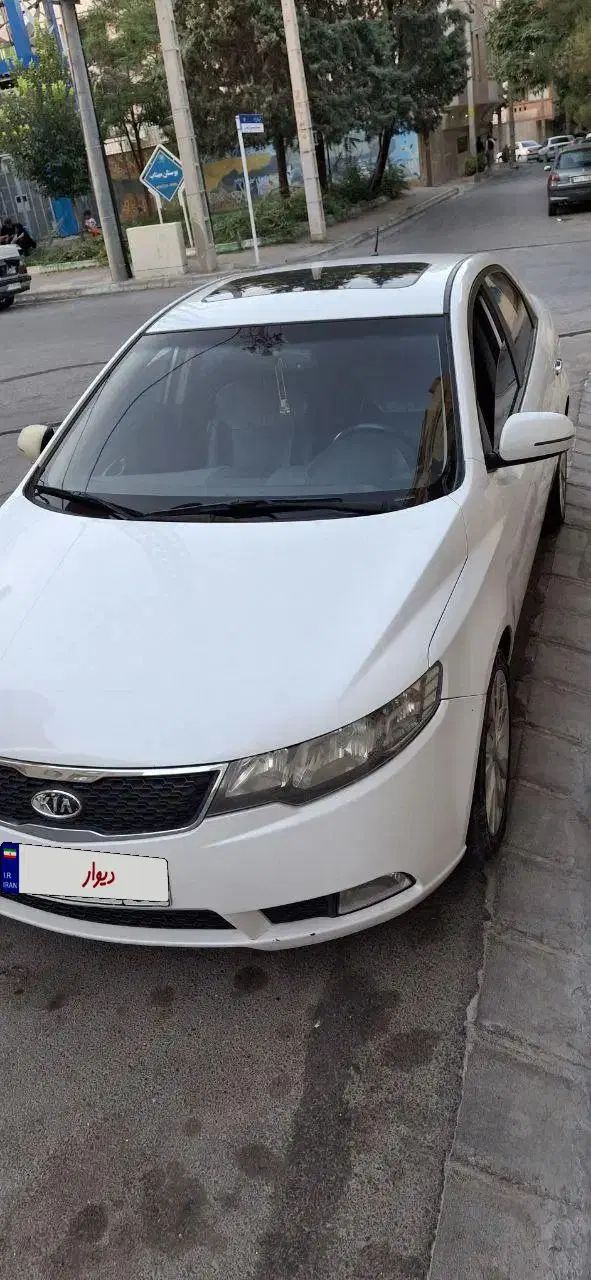 کیا سراتو 2.0 لیتر اتوماتیک GT لاین - 2011