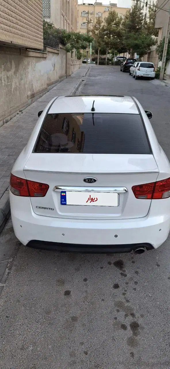 کیا سراتو 2.0 لیتر اتوماتیک GT لاین - 2011