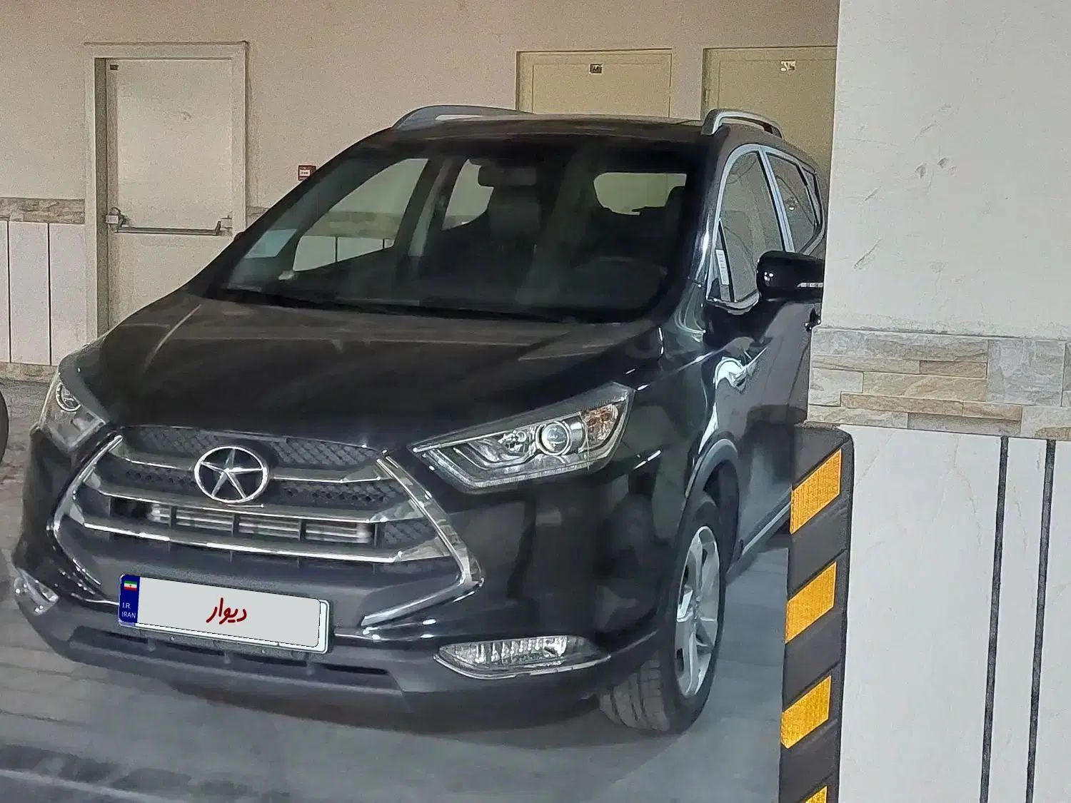 جک S3 اتوماتیک - 1402