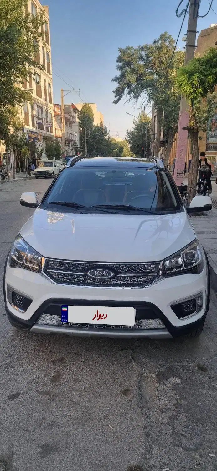 ام وی ام X22 دنده‌ای لاکچری - 1396
