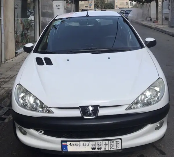 پژو ۲۰۶ صندوق دار v8 - 1398